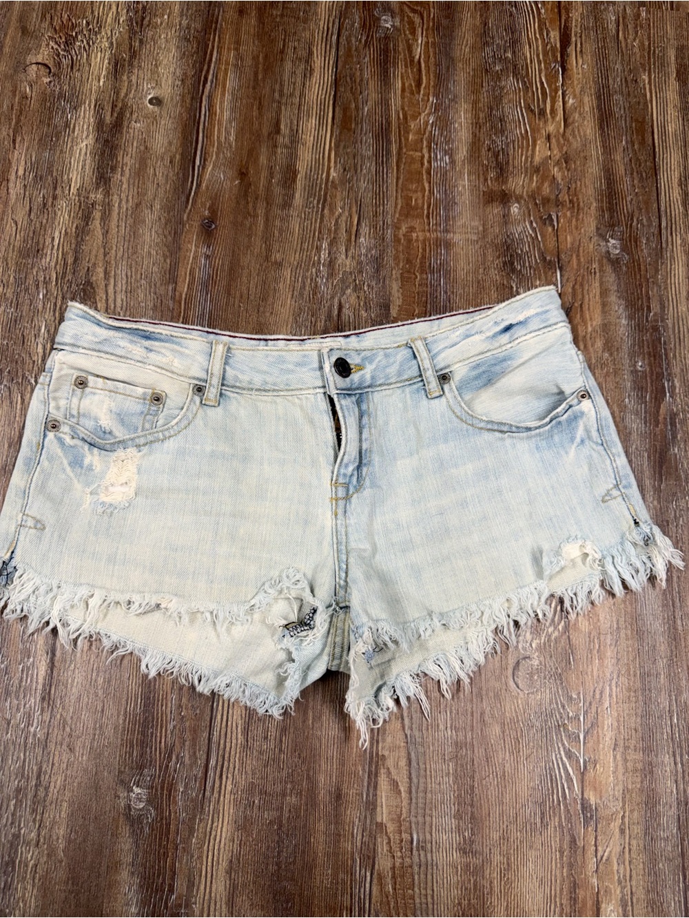 Vintage Y2K Aeropostale low rise blue denim shorts with frayed hem